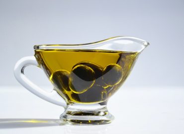 Oliwa z oliwek truflowa