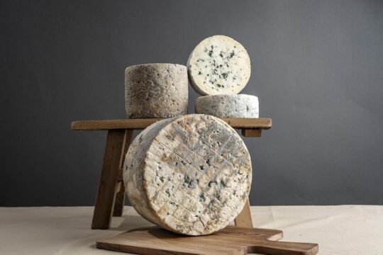 Hiszpański ser pleśniowy La Peral Estrella krowi 250g - obrazek 4