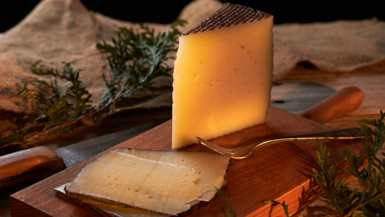 Aromatyczny ser hiszpański